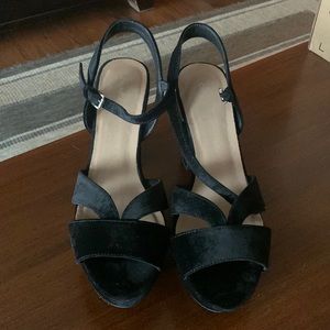 Chinese Laundry Black Velvet Platform Heels